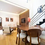 Cia - Duplex In Paris\' Center